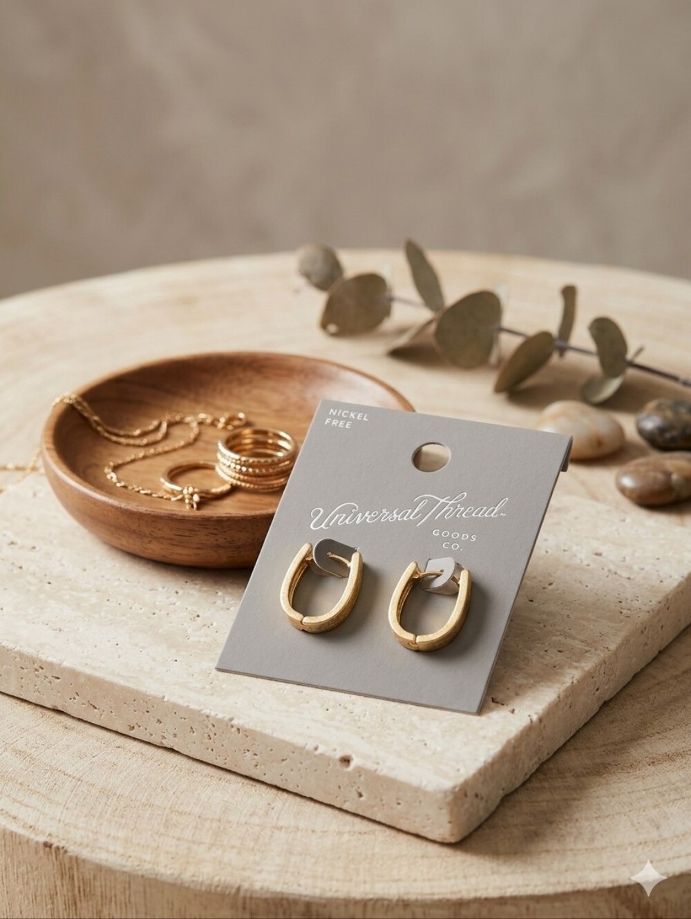 Universal Thread NWT Classic Gold Earrings